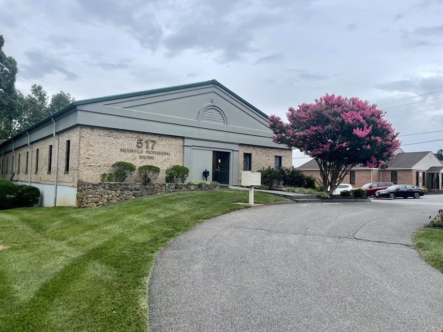 Brookville Professional Building 517 Leesville Road, Lynchburg, VA 24502