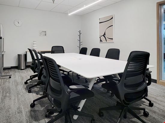 Regus - Everett - Airport Rd