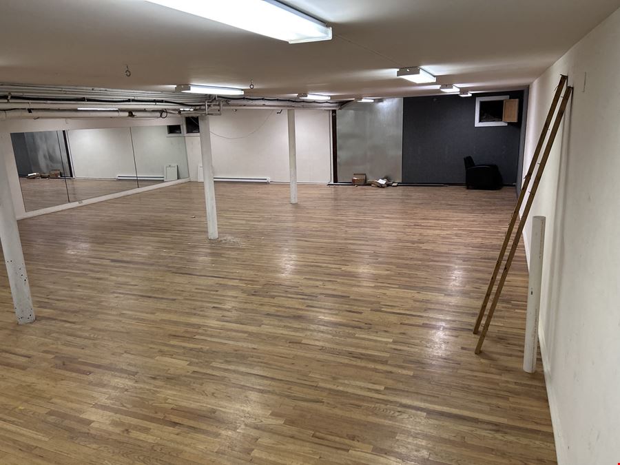 9 E Main Street, Unit B1