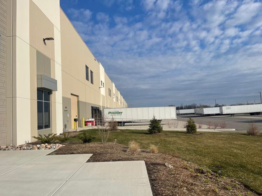 1393 - Algonquin Warehouse