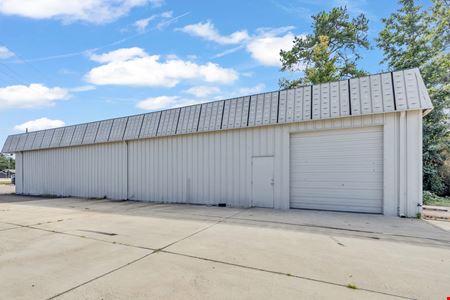 Retail/Warehouse Commercial Building