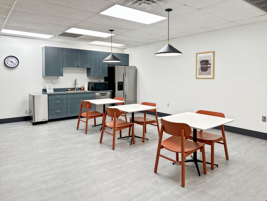 Regus - Baton Rouge - Florida St
