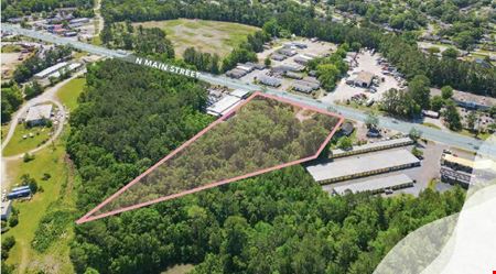 Commercial space at 1844 North Main Street in Summerville