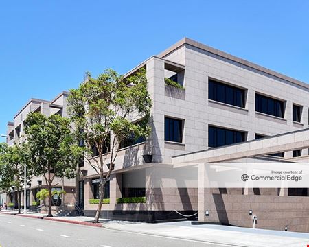 Lincoln Wilshire