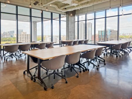 Regus - Houston - Branch St