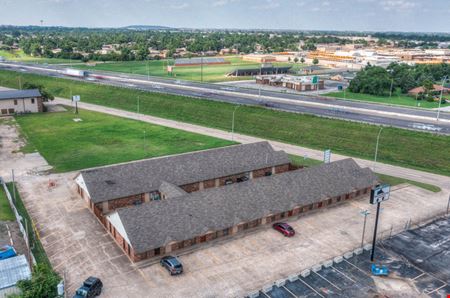 Office space for Rent at Mid-Moore Plaza in Moore