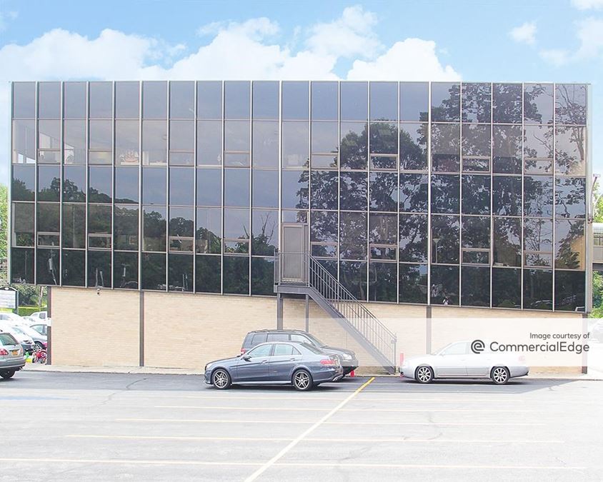 Scarsdale Plaza