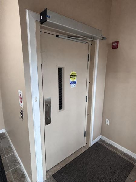 1605 S Eucalyptus Ave - Office