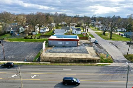 3,167 SF Retail / Warehouse Free Standing Building For Lease