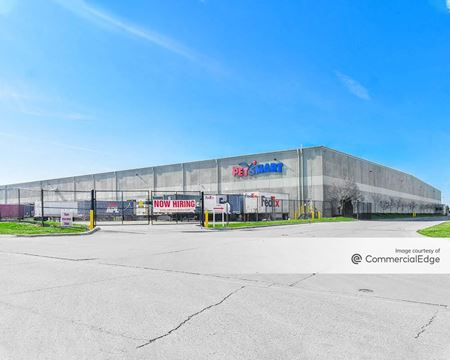 Industrial space for Rent at 6500 Adelaide Court in Groveport