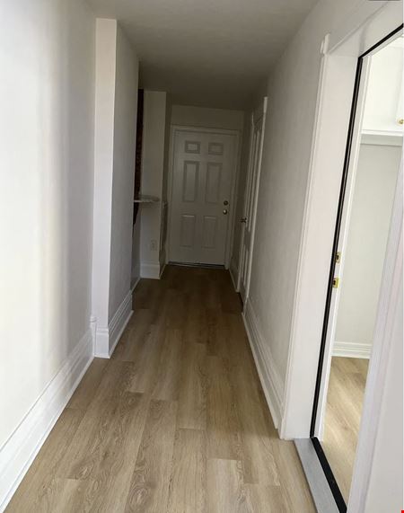 Prime Commercial 5-Plex Investment Opportunity
