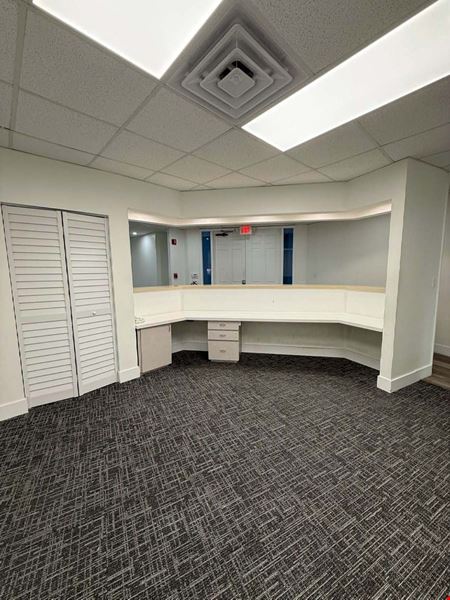 Presidential Circle Office Plaza