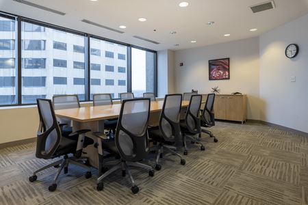 Office space for Rent at Regus - Indianapolis City Centre in Indianapolis