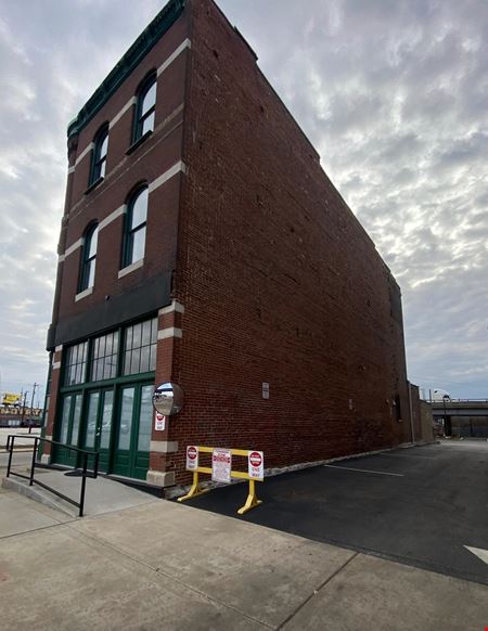 Office space for Rent at 900 S 4th St in Saint Louis