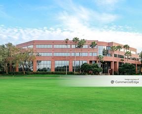 Heathrow International Business Center - 300 International Pkwy