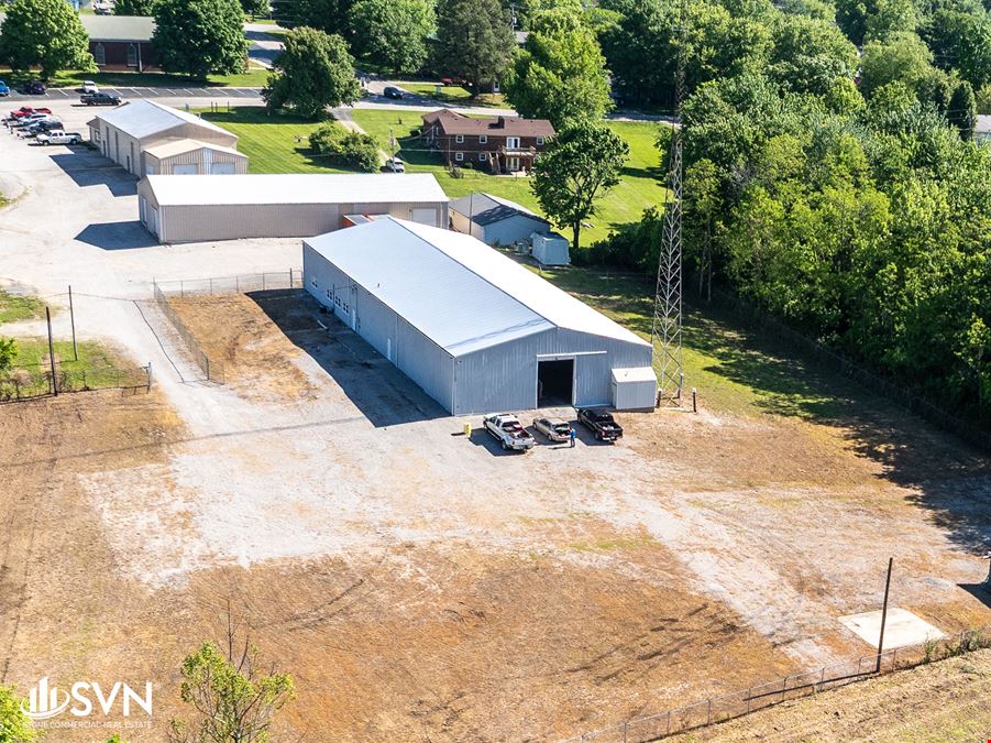 9,211 SF Industrial Building For Lease