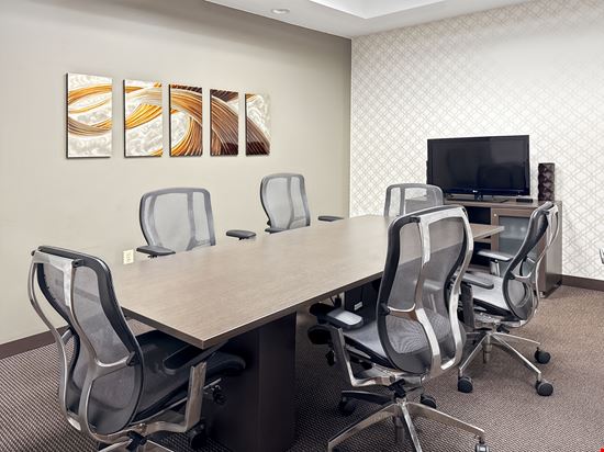 Regus - Tampa - Woodland Corporate Center