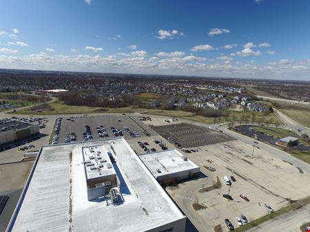 Mall Loop Dr.
