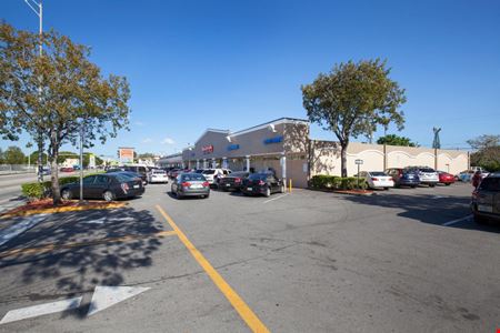 Retail space for Rent at Flagler Plaza in Miami