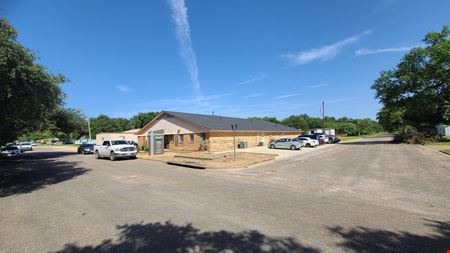 Office space for Sale at 709 Barton Street, Hearne, TX in Hearne
