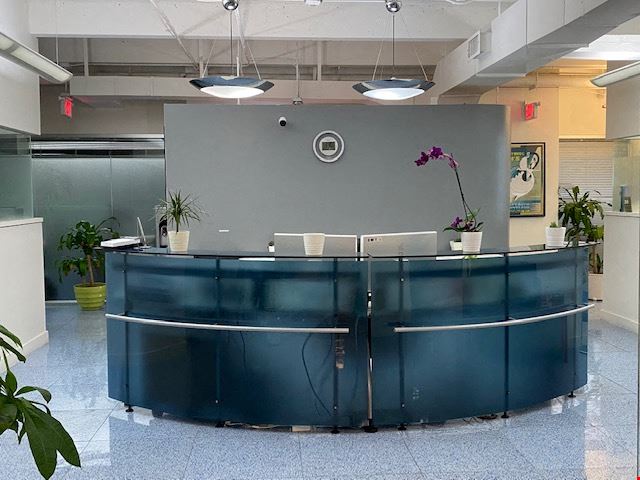 Momentum Business Center