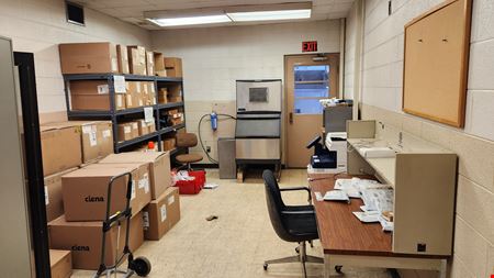 Dispatch/Service Facility with Office and Fenced Yard - I-40 at Harriman
