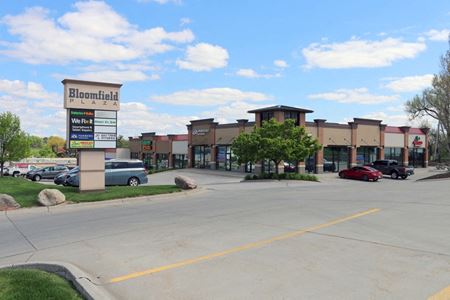 Retail space for Rent at Bloomfield Plaza in Omaha