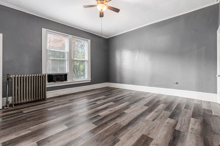 320 Woodlawn Ave