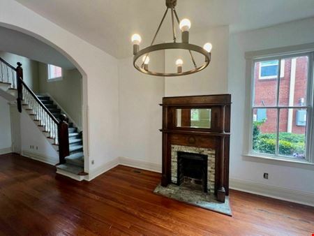 482 New St