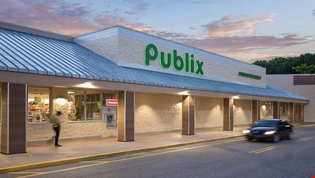 Retail space for Rent at Old St Augustine Plaza in Jacksonville