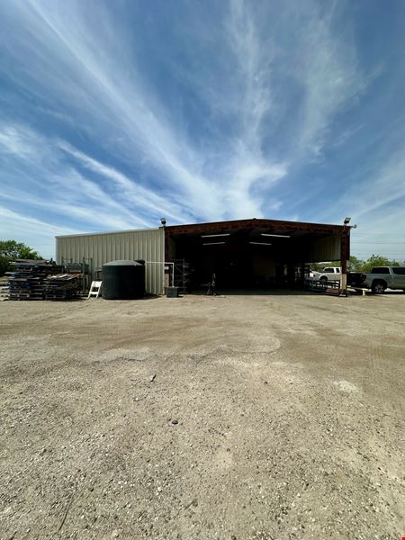 5,475 SF Office/Shop on 1.75 Acres