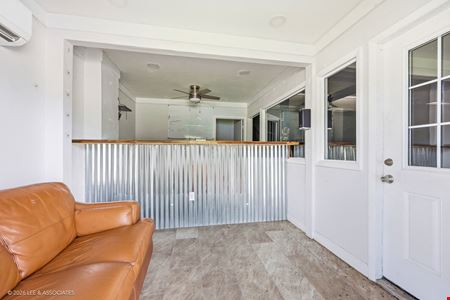 2290 NE 1st Blvd