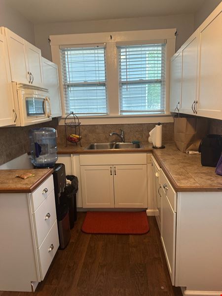 1,424 SF Office/Retail Building Downtown Clermont