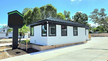 Totally Renovated 2 Building Parcel on Manatee Avenue!