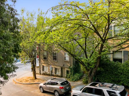 Goose Hollow Apartments