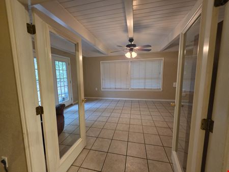 201 W Brookside