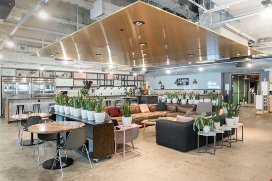 WeWork - 1900 Market St