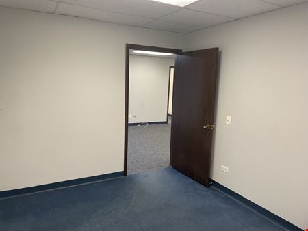 Wheaton Oaks Professional Building