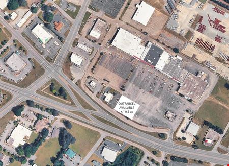 Oakland Shopping Center - Outparcel
