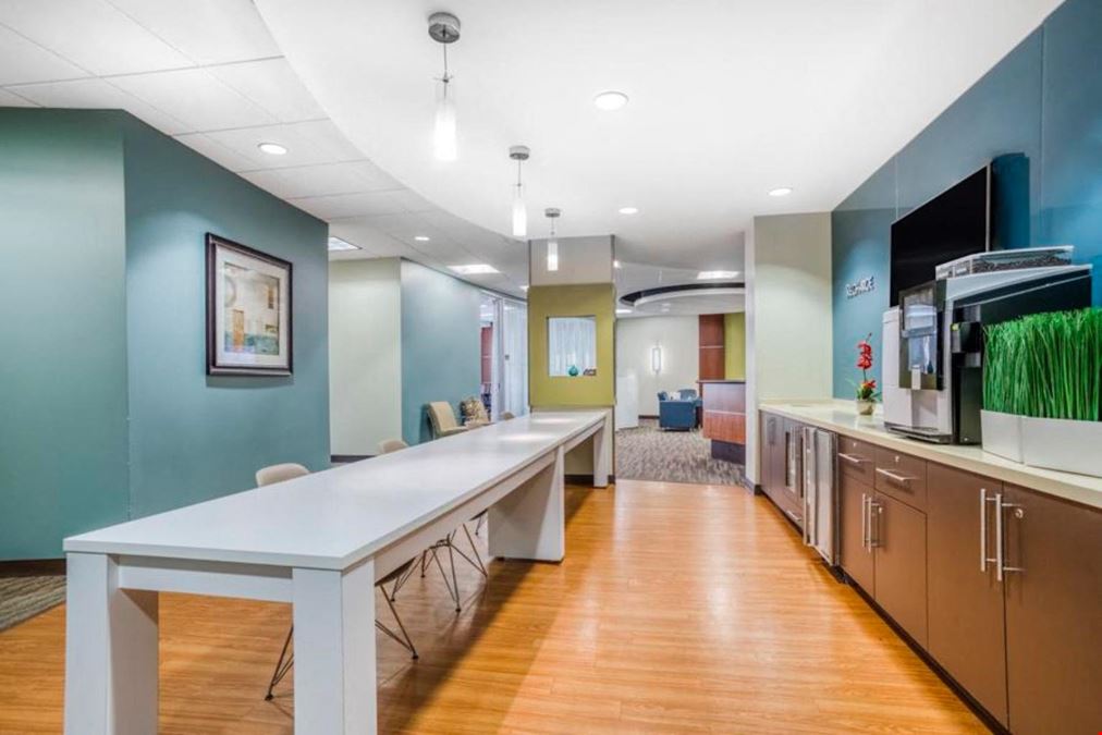 Regus - Promenade Circle