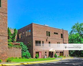 699 & 701 Cottage Grove Road