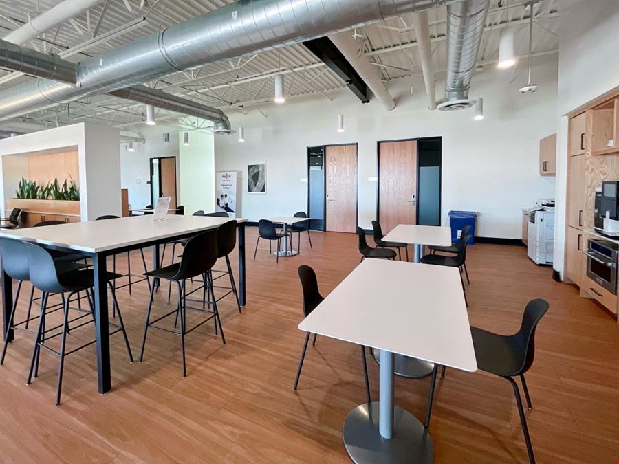 Regus - Lyndon B Johnson Freeway