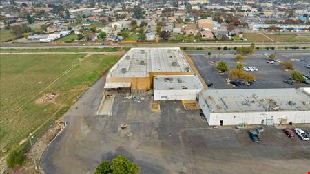 Prime Hanford Shopping Outlet Anchor Building