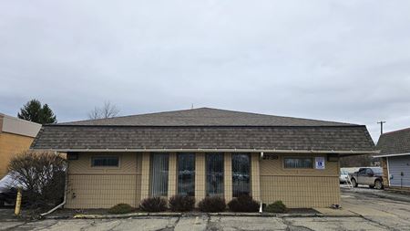 Commercial space at 2739 E Grand River in Howell