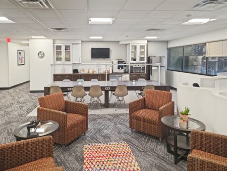 Office space for Rent at Regus - Windsor - 360 Bloomfield in Windsor