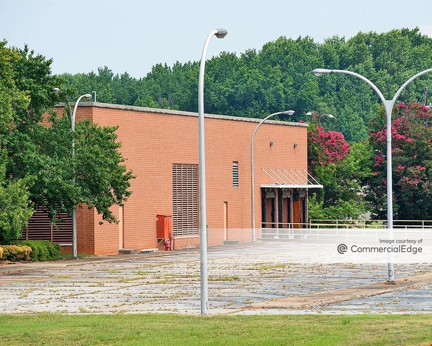 700 North Woods Drive