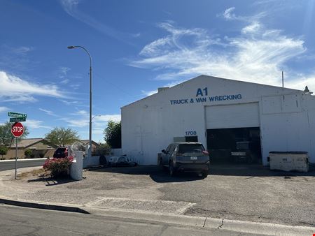 Commercial space at 1708 S Tomahawk Rd in Apache Junction