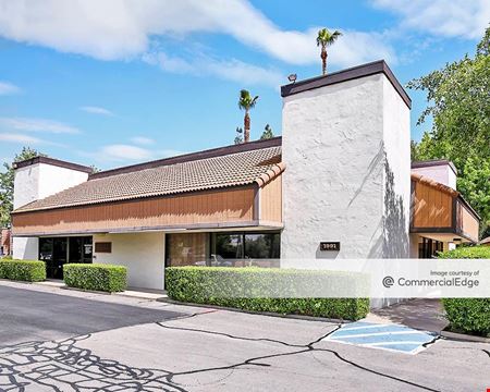 Office space for Rent at Gateway Plaza in Fresno