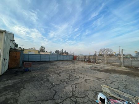 ±4,320 SF Clear Span Office/Warehouse Building in Fresno CA
