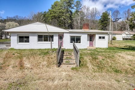 5380 W US Highway 64